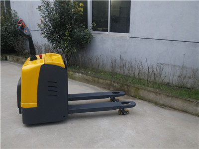 全電動(dòng)搬運(yùn)車