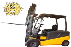 夏季如何正確使用電動(dòng)小型叉車？
