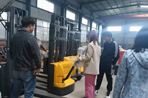 立體倉庫全自動堆垛機有什么優(yōu)勢？